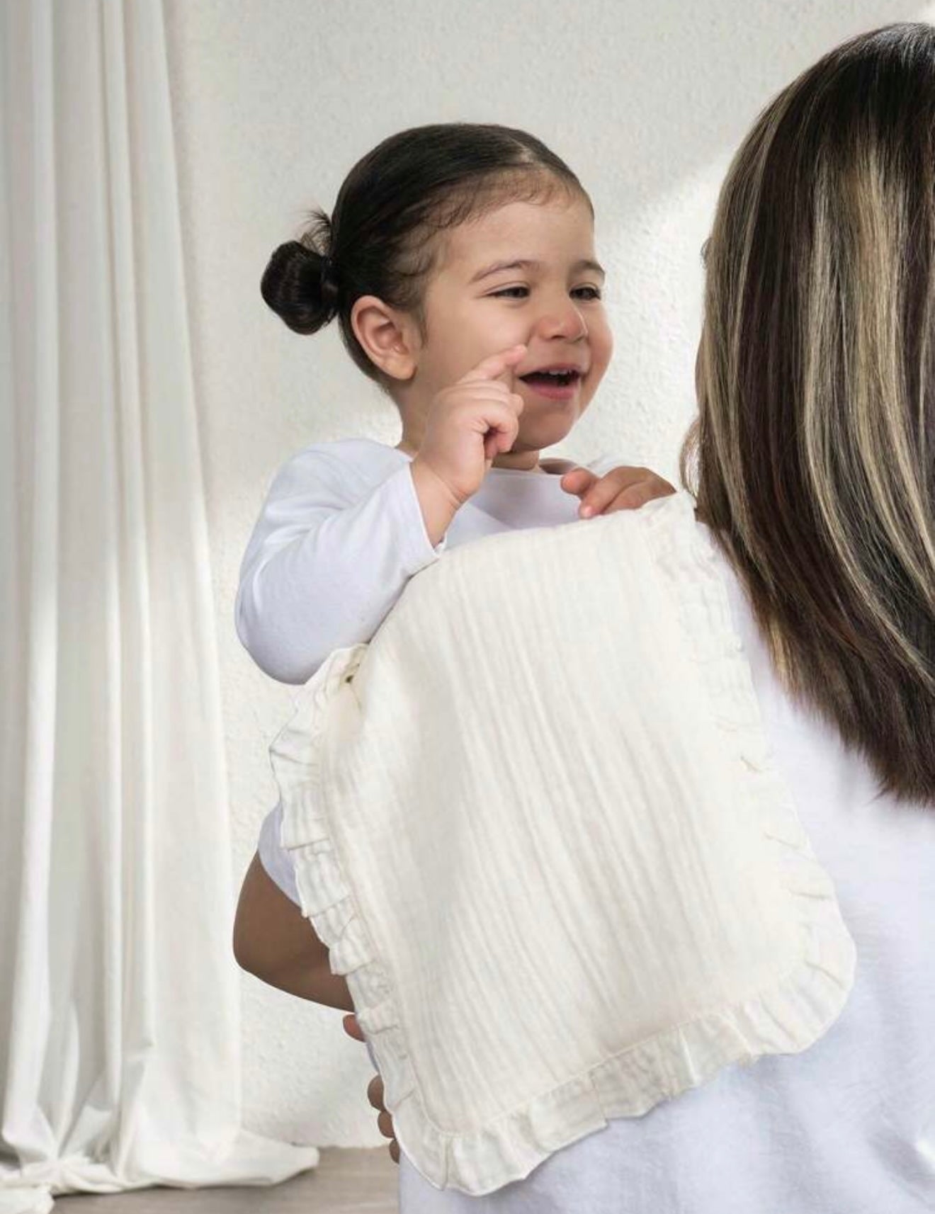 Burp cloths muslin 3 pack with Frill edge