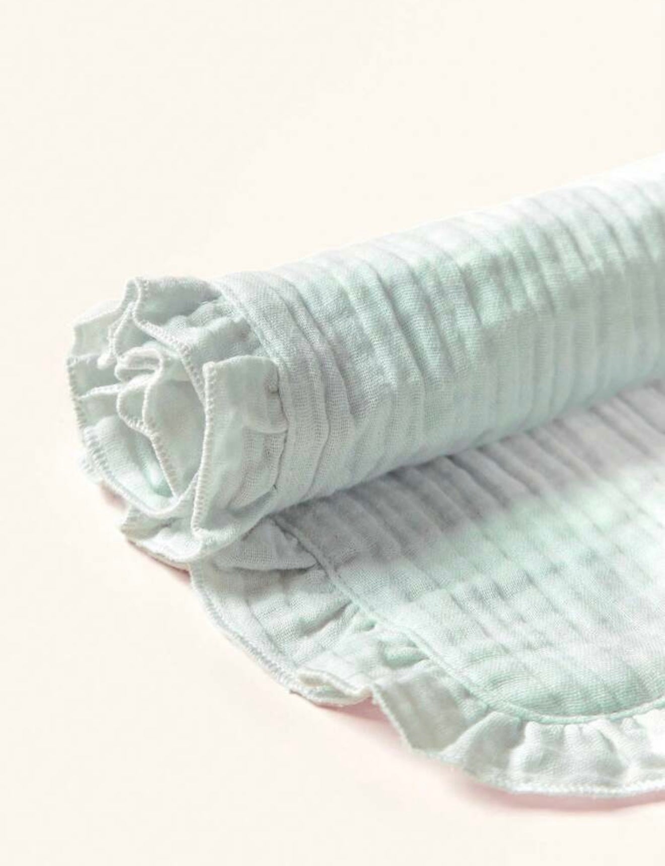 Burp cloths muslin 3 pack with Frill edge