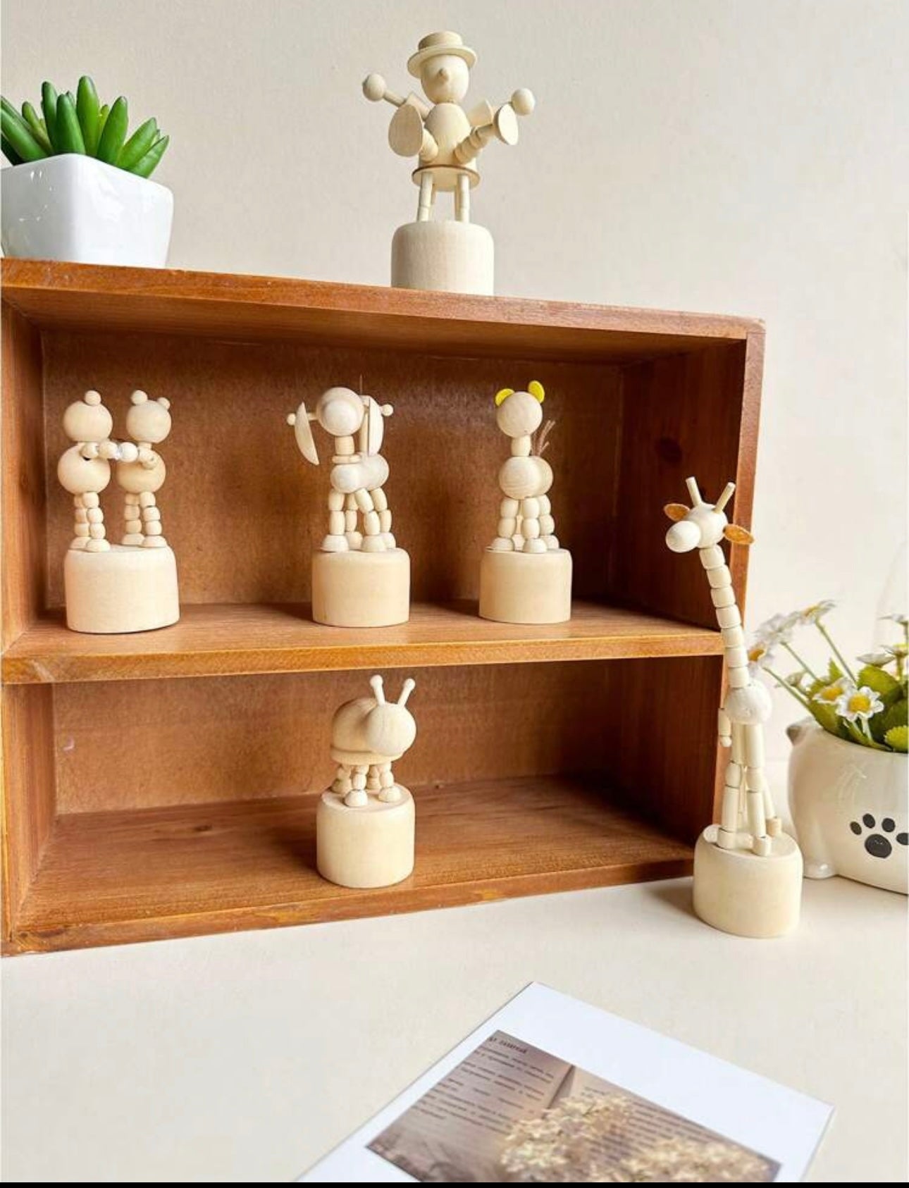 Giraffe Slinky Decor